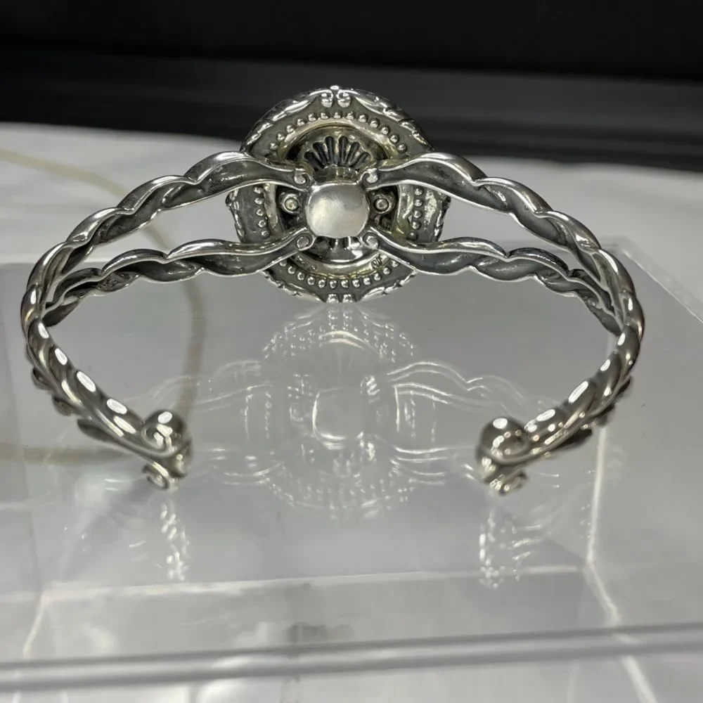 Carolyn
Pollack Turquoise Bangle Bracelet - Picture 4 of 8